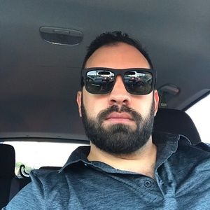 Meet your Posher, Efstathios